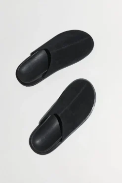 Claudia Mule -|St. Agni Online