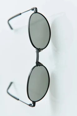 Fine Metal Oval Sunglasses - Black/Grey|St. Agni Outlet