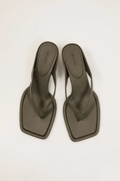 Flip Flop Sandals -|St. Agni Best Sale