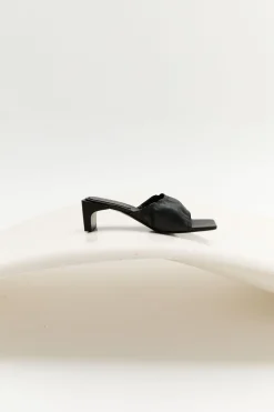 Gathered Block Heel -|St. Agni New