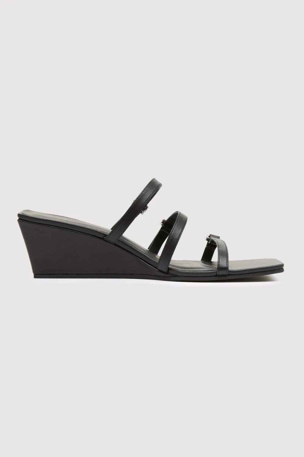 Mini Ring Detail Wedge - Black|St. Agni Shop
