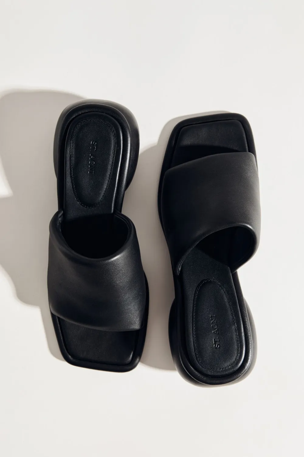 Minimal Dome Heel - Black|St. Agni Online