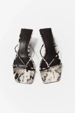 Minimal Low Wedge -|St. Agni Flash Sale