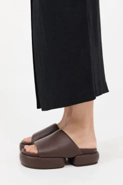 Minimal Pillow Slides -|St. Agni New