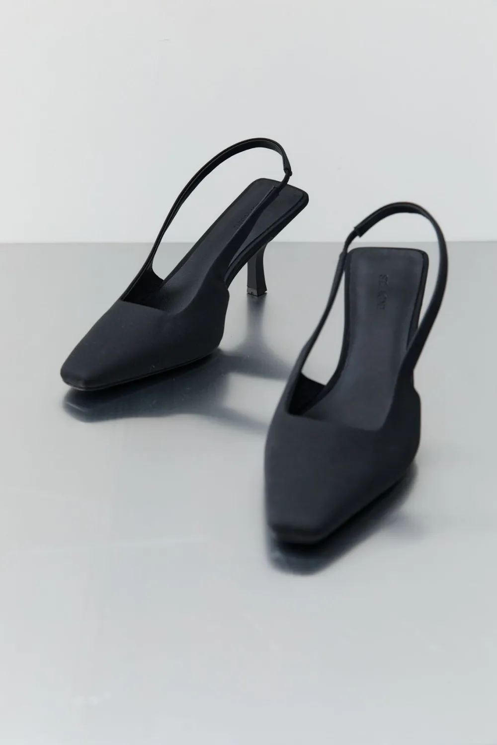 Paris Sling Back Kitten Heel - Black|St. Agni Hot