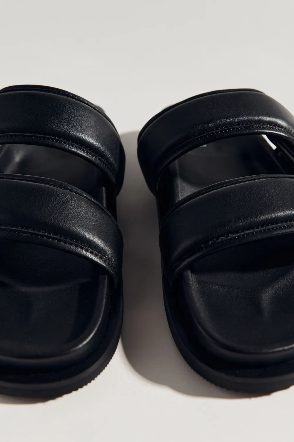 Quilted Leather Slide -|St. Agni Best