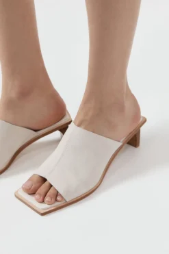 Raw Edge Heel -|St. Agni Fashion