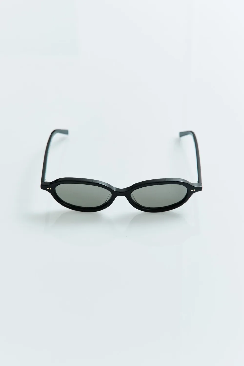 90s Slim Oval Sunglasses -|St. Agni Flash Sale