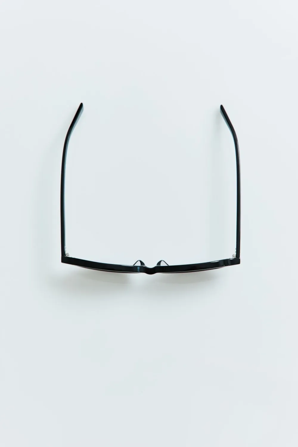 90s Slim Oval Sunglasses -|St. Agni Flash Sale