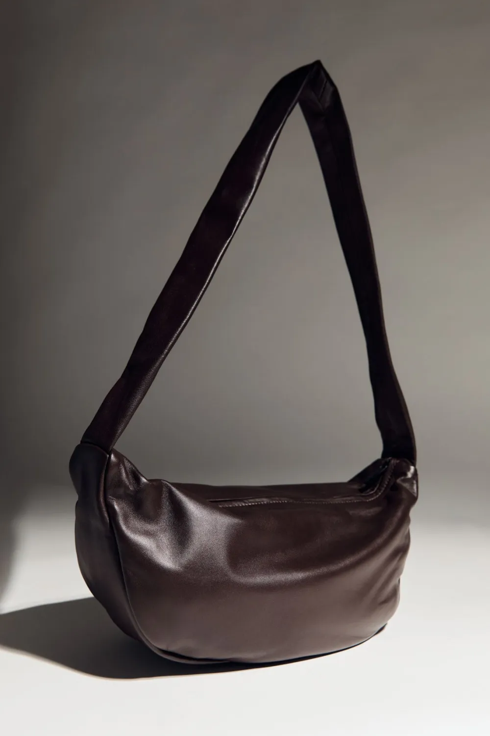 Soft Crescent Bag -|St. Agni New