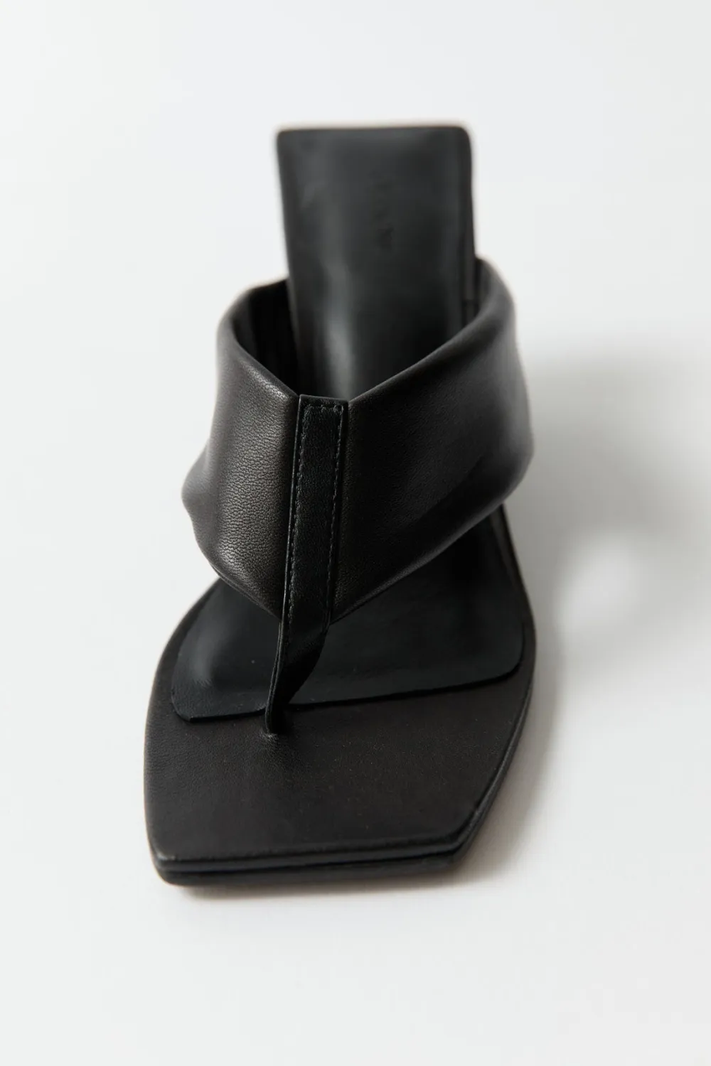 Soft Thong Wedge - Black|St. Agni Online