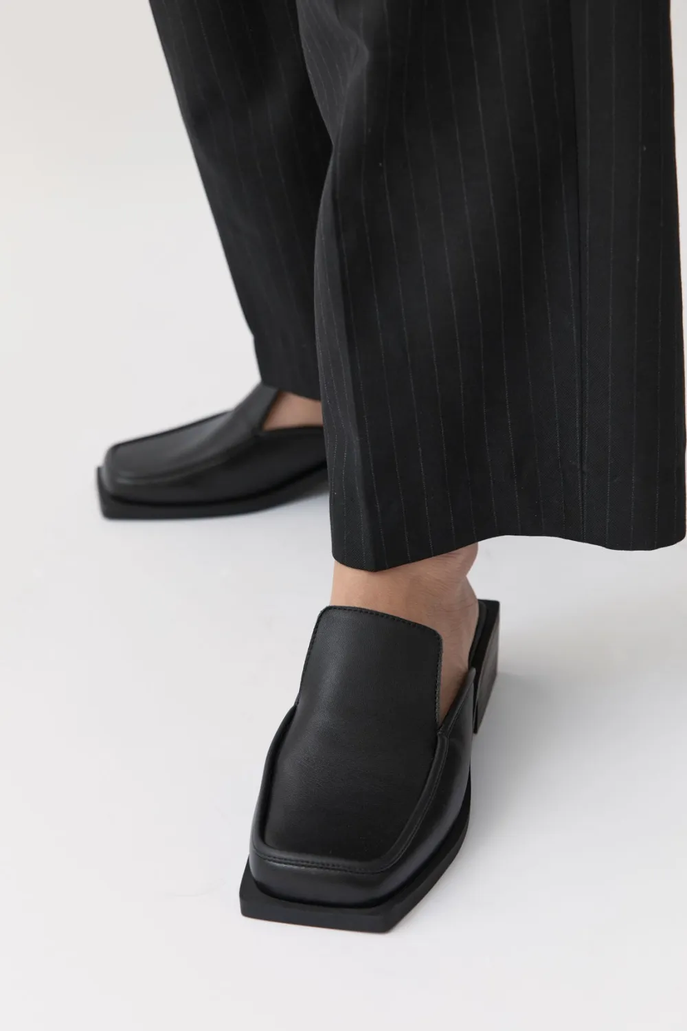 Square Toe Mule - Black|St. Agni Cheap