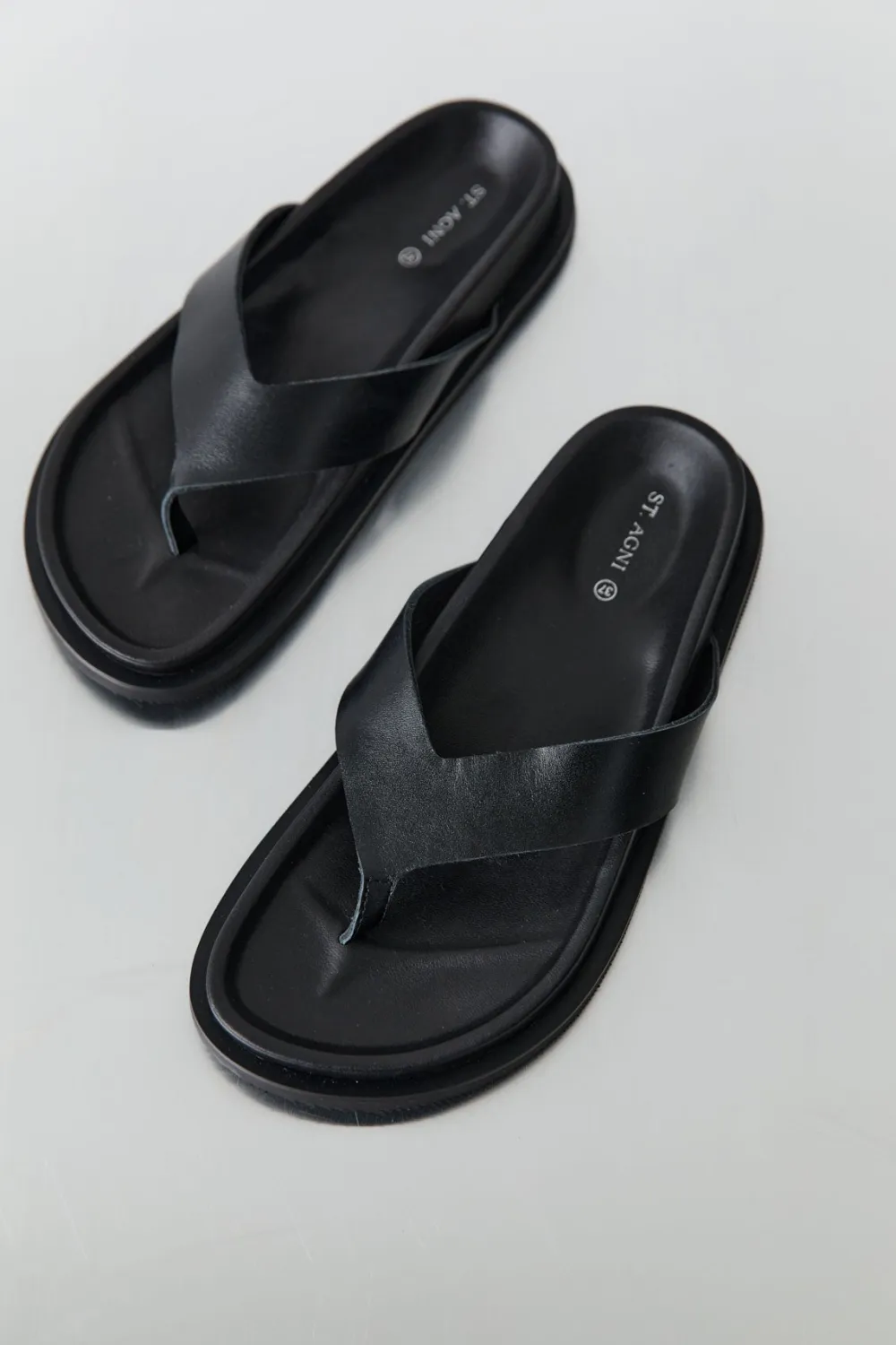 Thong Slide - Black|St. Agni Flash Sale
