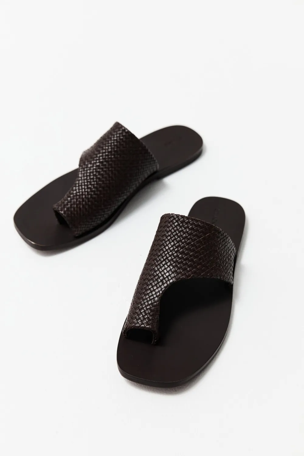 Woven Abstract Slide -|St. Agni Shop